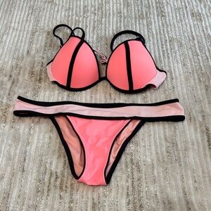 Victoria's Secret Coral and Black Bikini Set Size 34B Top and Medium Bottoms